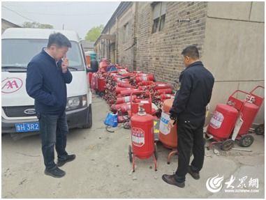 曲阜市市場監(jiān)管局開展消防器材安全專項檢查